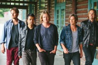 Switchfoot – Love Alone Is Worth The Fight Switchfoot – Love Alone Is Worth The Fight