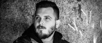 Dustin Kensrue to Release ‘Carry The Fire’ in April Dustin Kensrue to Release ‘Carry The Fire’ in April